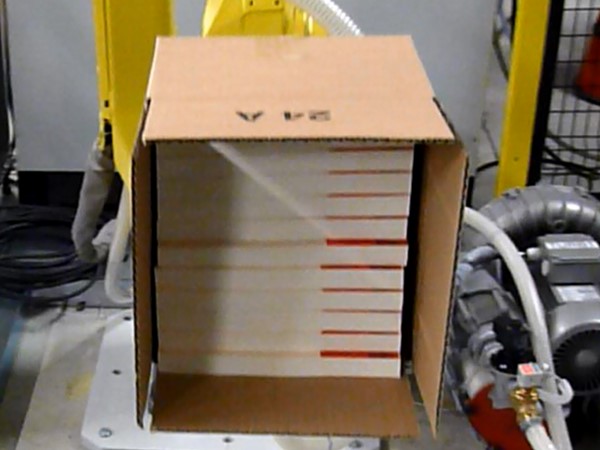 RECMI - Mise en carton piles vrac - préhenseur à ventouses (5)